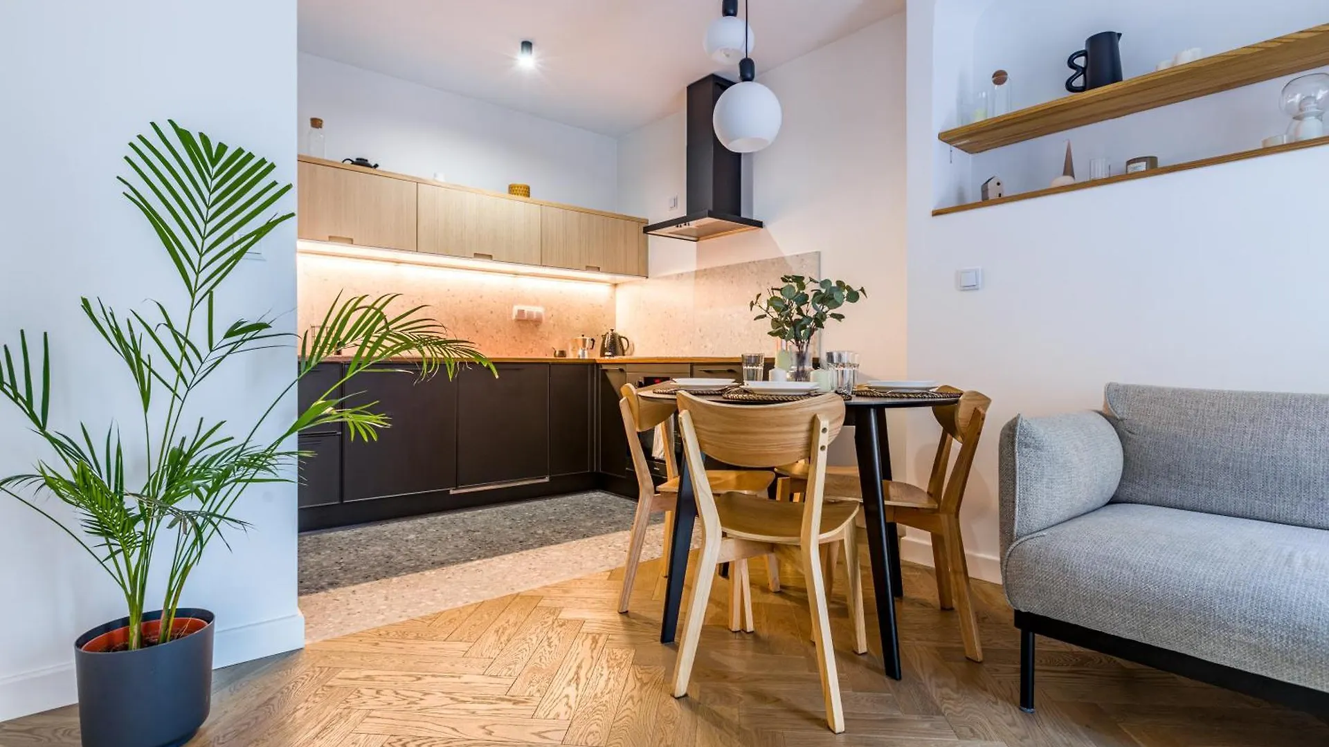 Lejlighed Szmulki Loft Warszawa By Aparo - Metro, Koneser, Stare Miasto, Dworce, Spacer Nad Wisla, Winda, Balkon