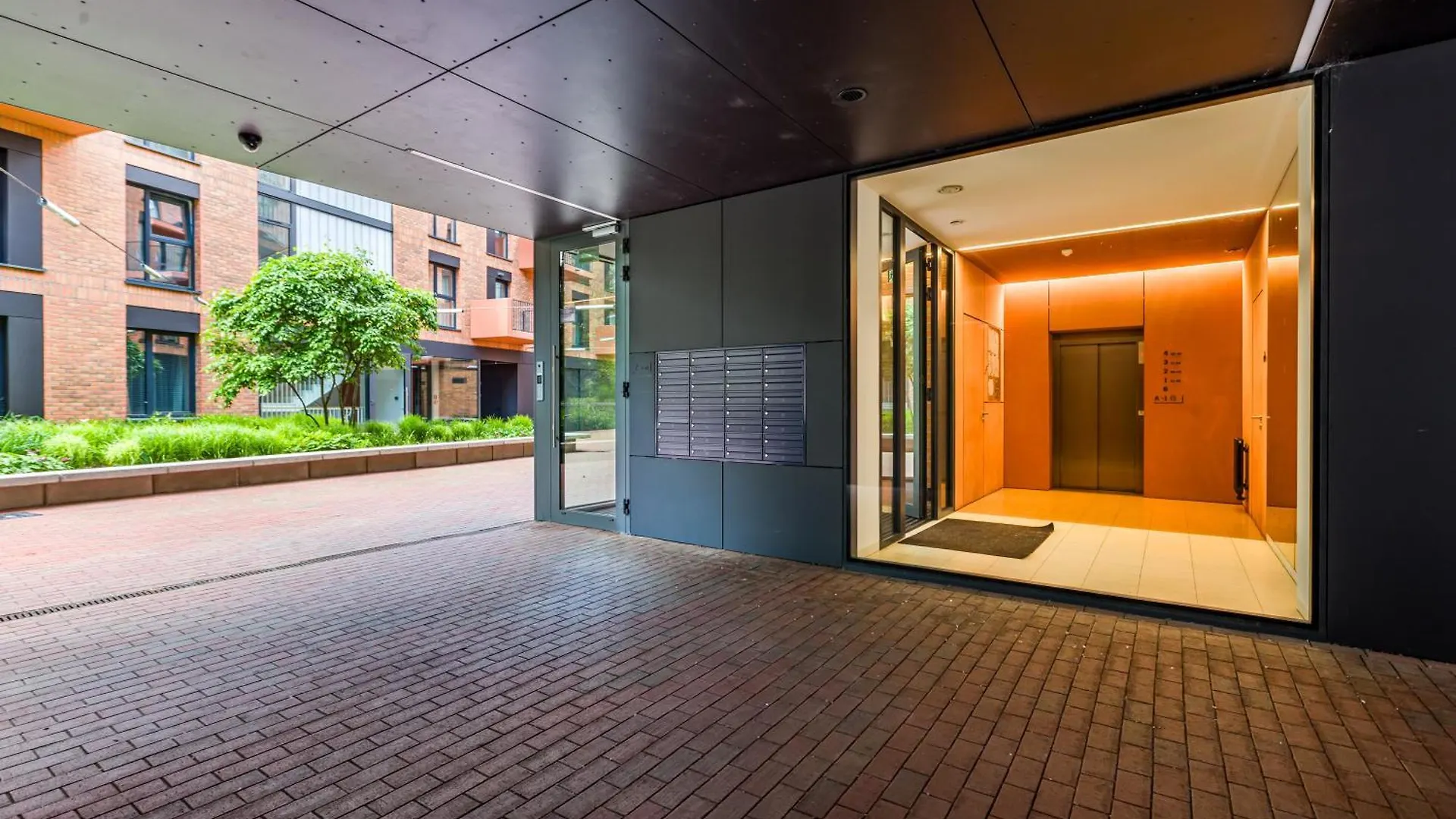 Lejlighed Szmulki Loft Warszawa By Aparo - Metro, Koneser, Stare Miasto, Dworce, Spacer Nad Wisla, Winda, Balkon Polen