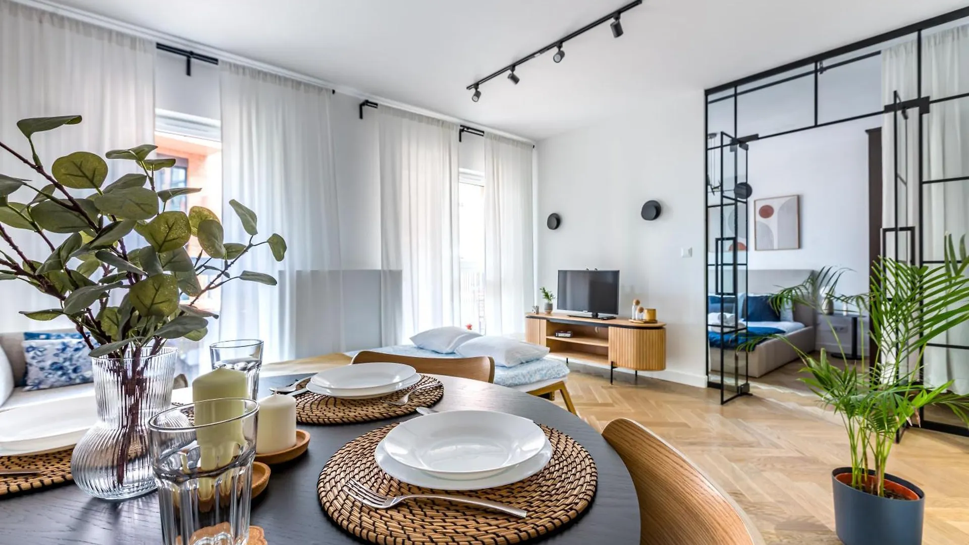 Apartment Szmulki Loft Warszawa By Aparo - Metro, Koneser, Stare Miasto, Dworce, Spacer Nad Wisla, Winda, Balkon Poland